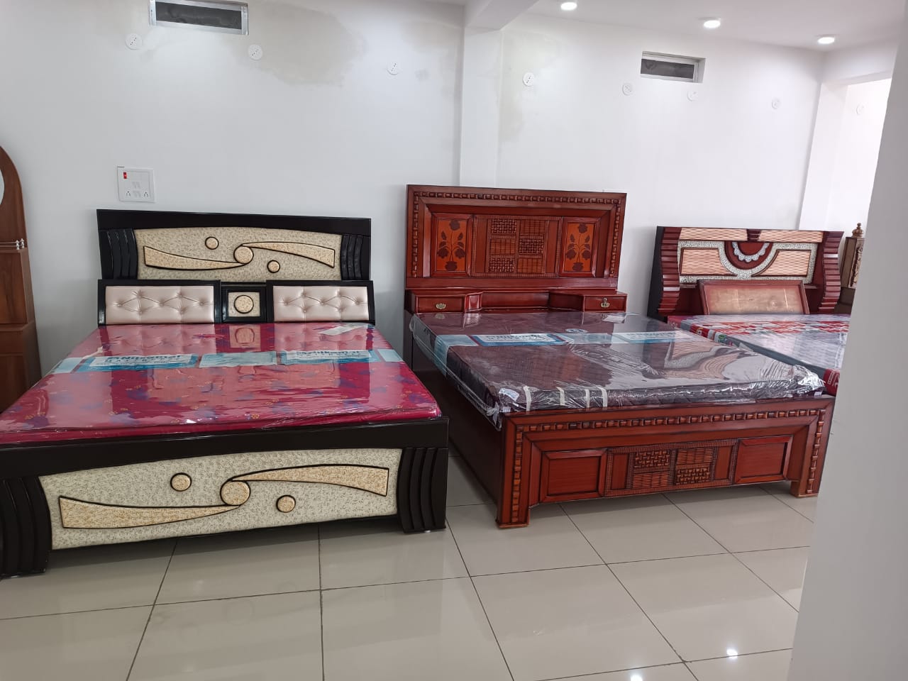 Best Wooden furniture shop near sail city in Ranchi